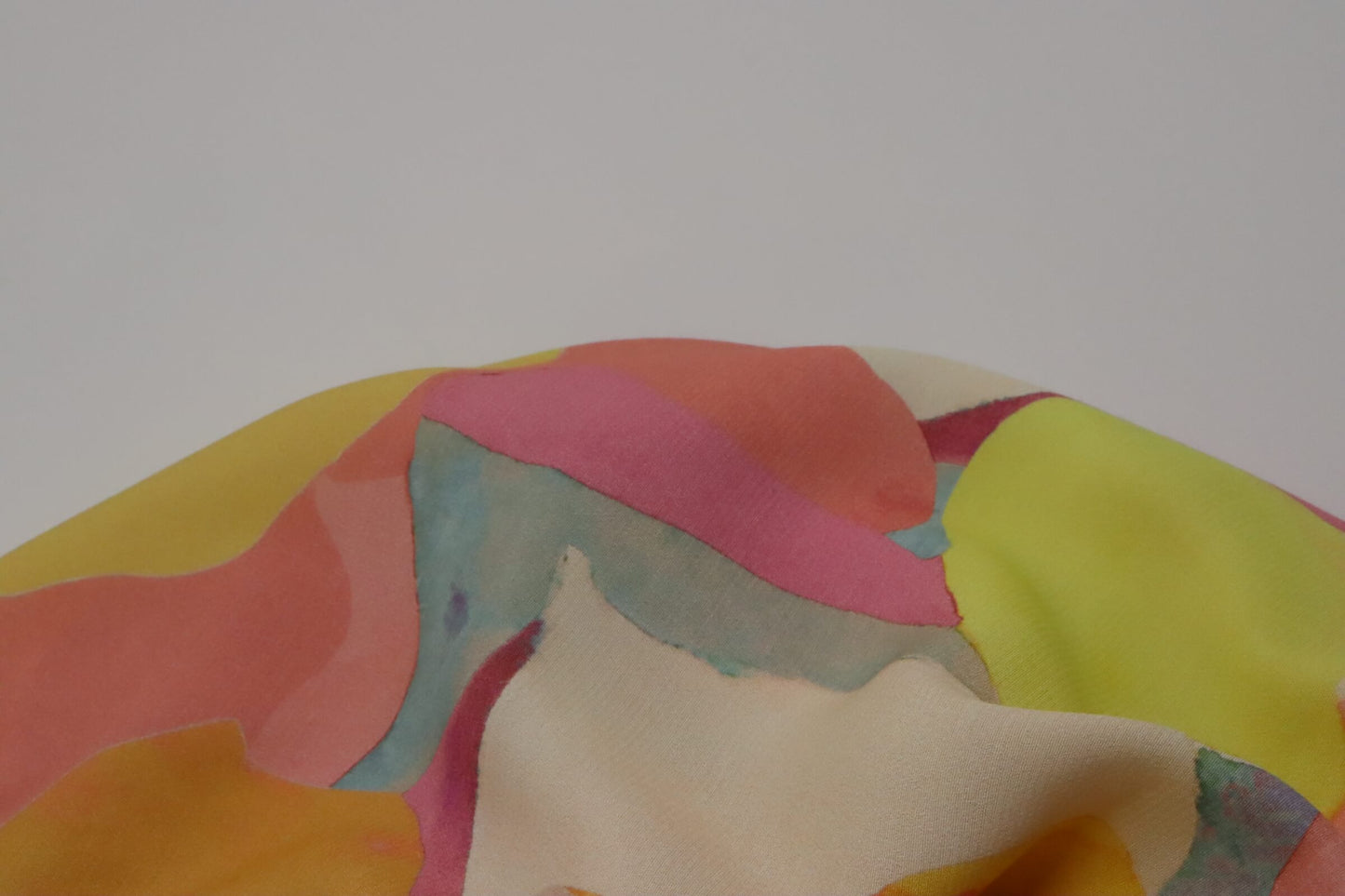 Multicolored watercolor printed viscose crepe fabric