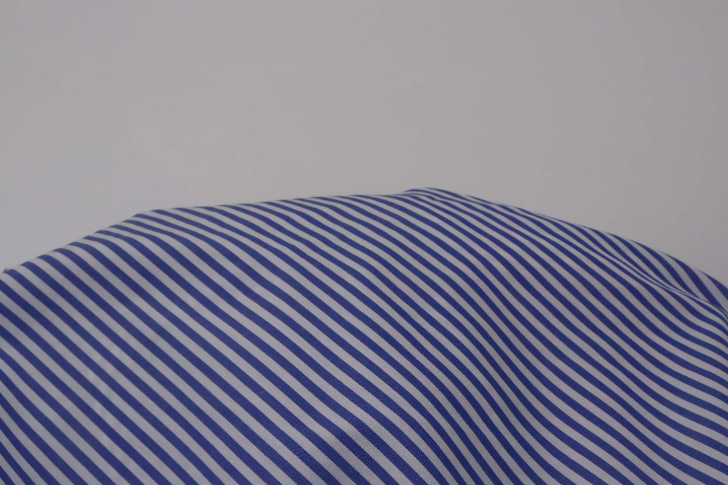 Blau gestreifter, gewebter, gefärbter Baumwollpopelinestoff | Porto Vecchio
