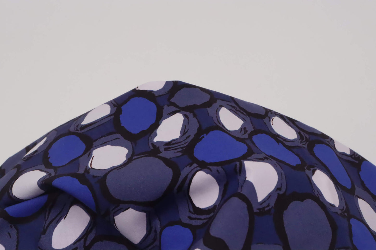 Graphic printed cotton poplin fabric | Studio Miró