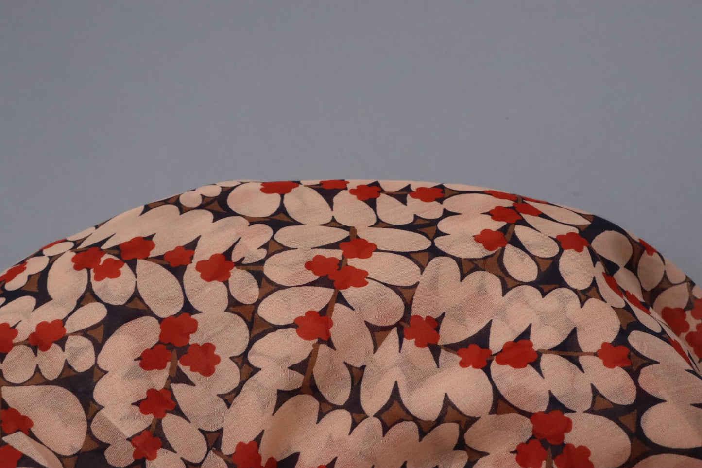 Salmon-dyed cotton and silk fabric with flower print | Fleur de Nara