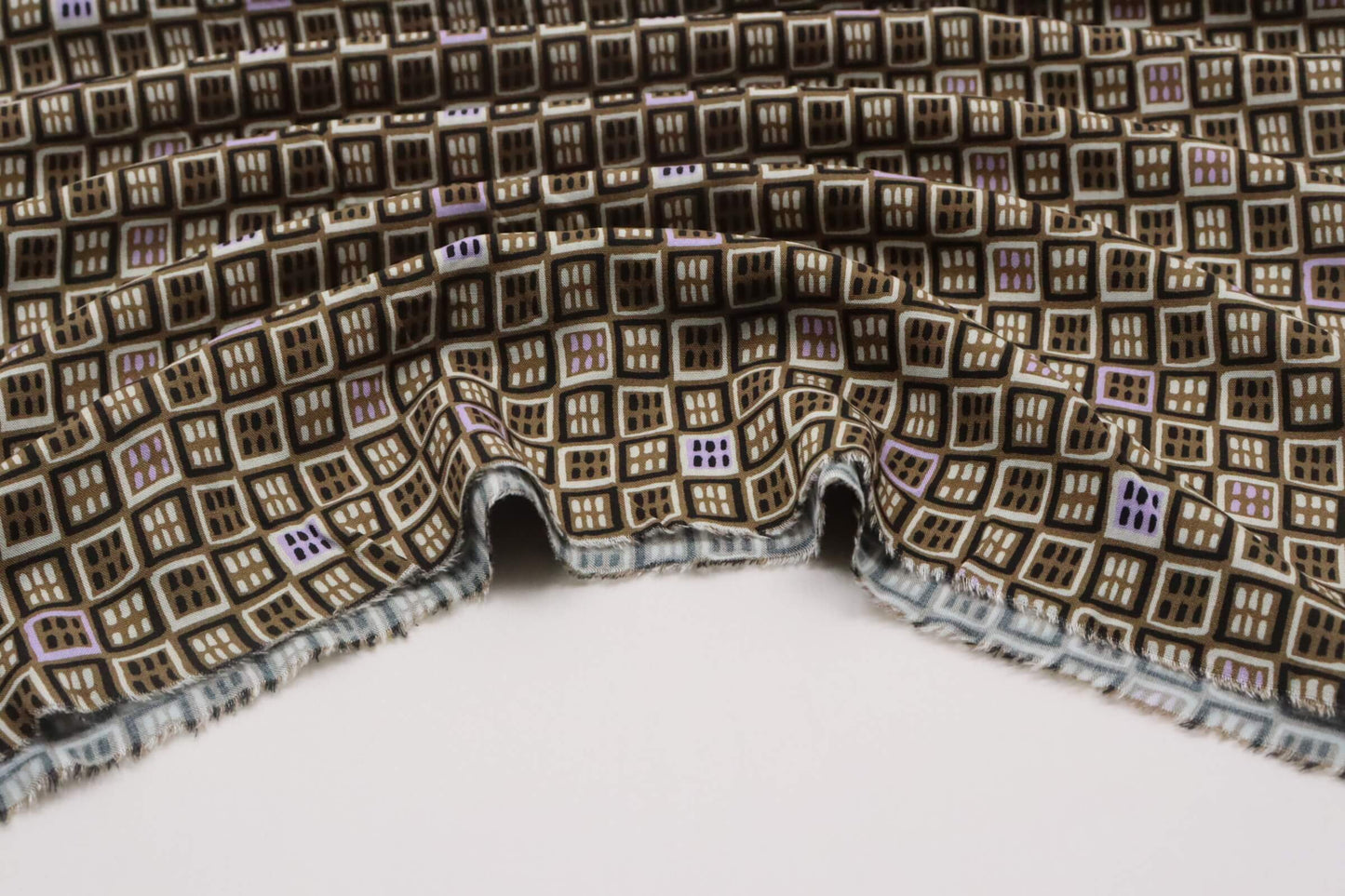 Tissu viscose graphique kaki/marron et mauve | Carré Persan - Coupon de 2 mètres