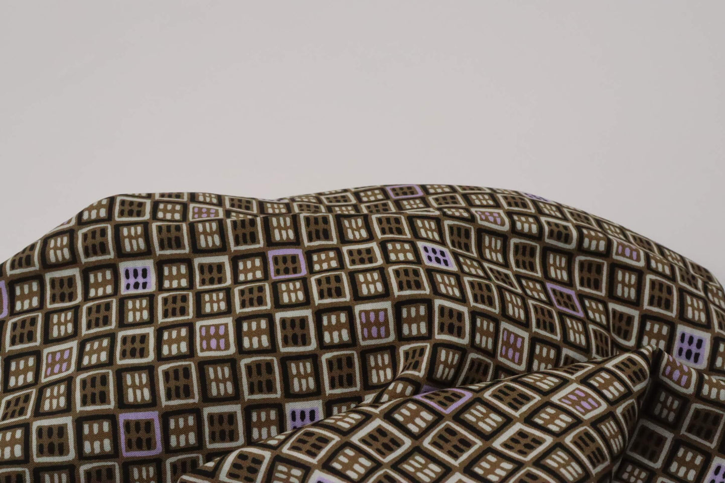 Tissu viscose graphique kaki/marron et mauve | Carré Persan - Coupon de 2 mètres