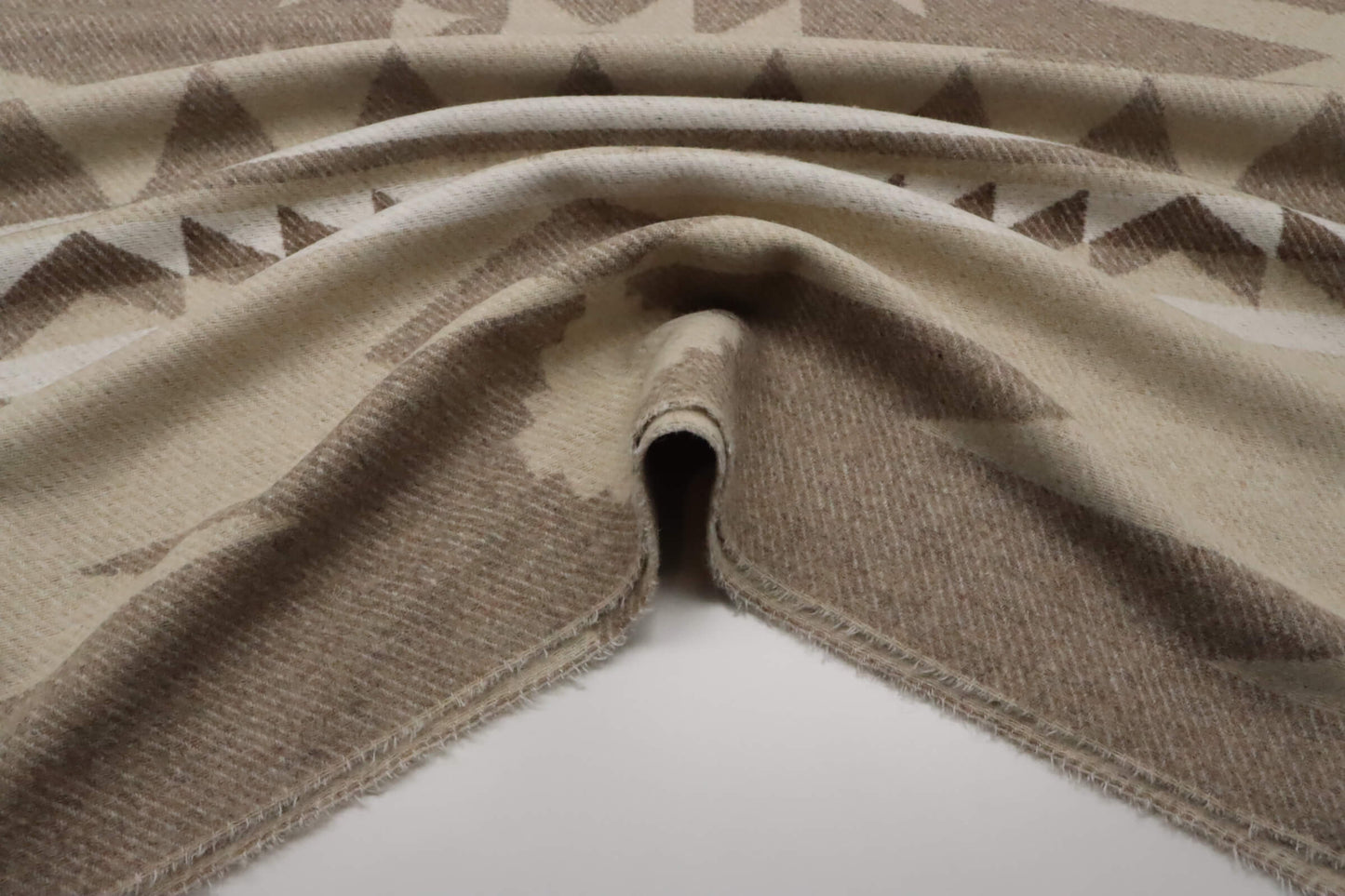 Tissu lainage imprimé aztèque beige
