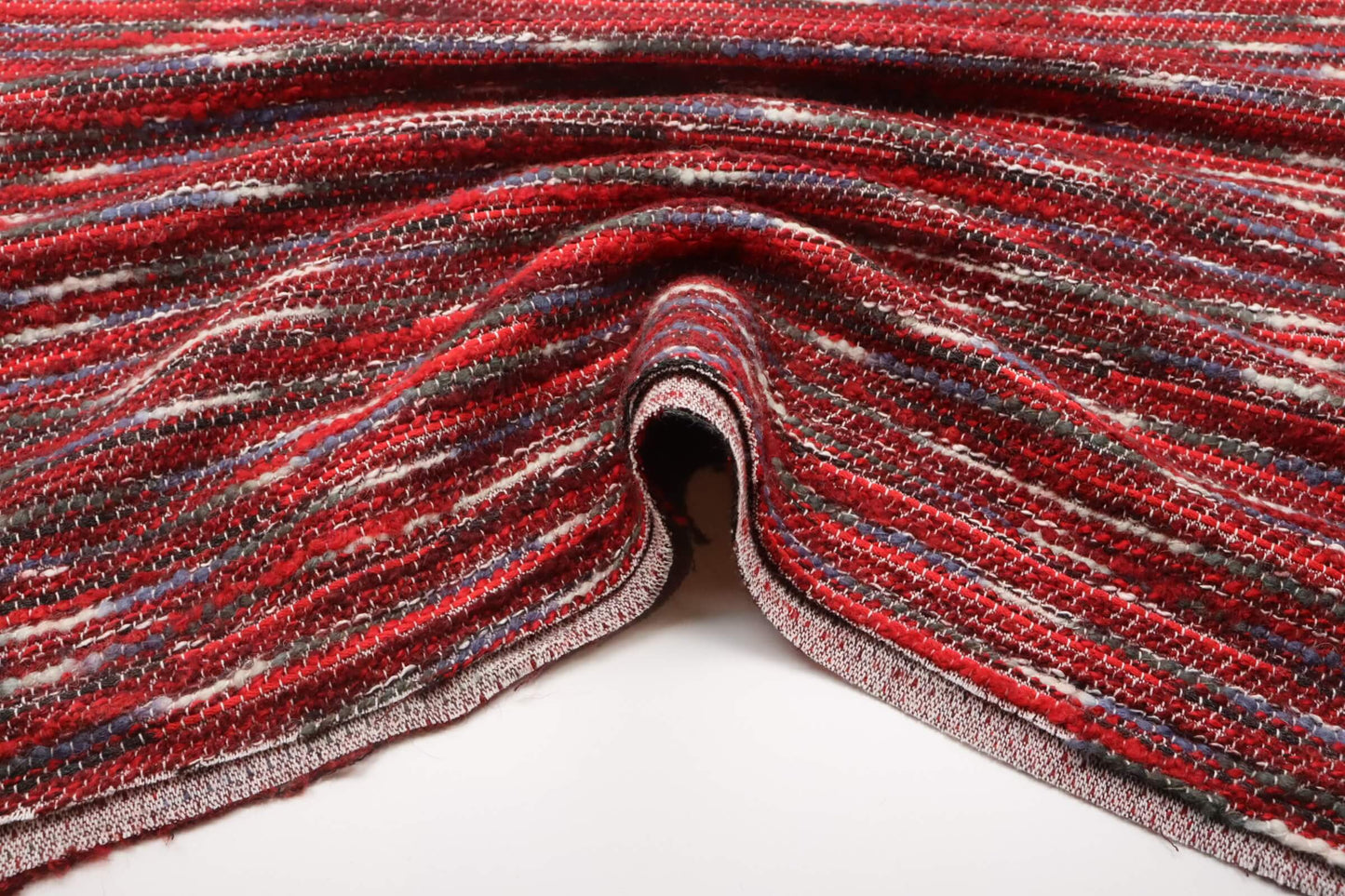 Tissu tweed linéaire rouge et bleu