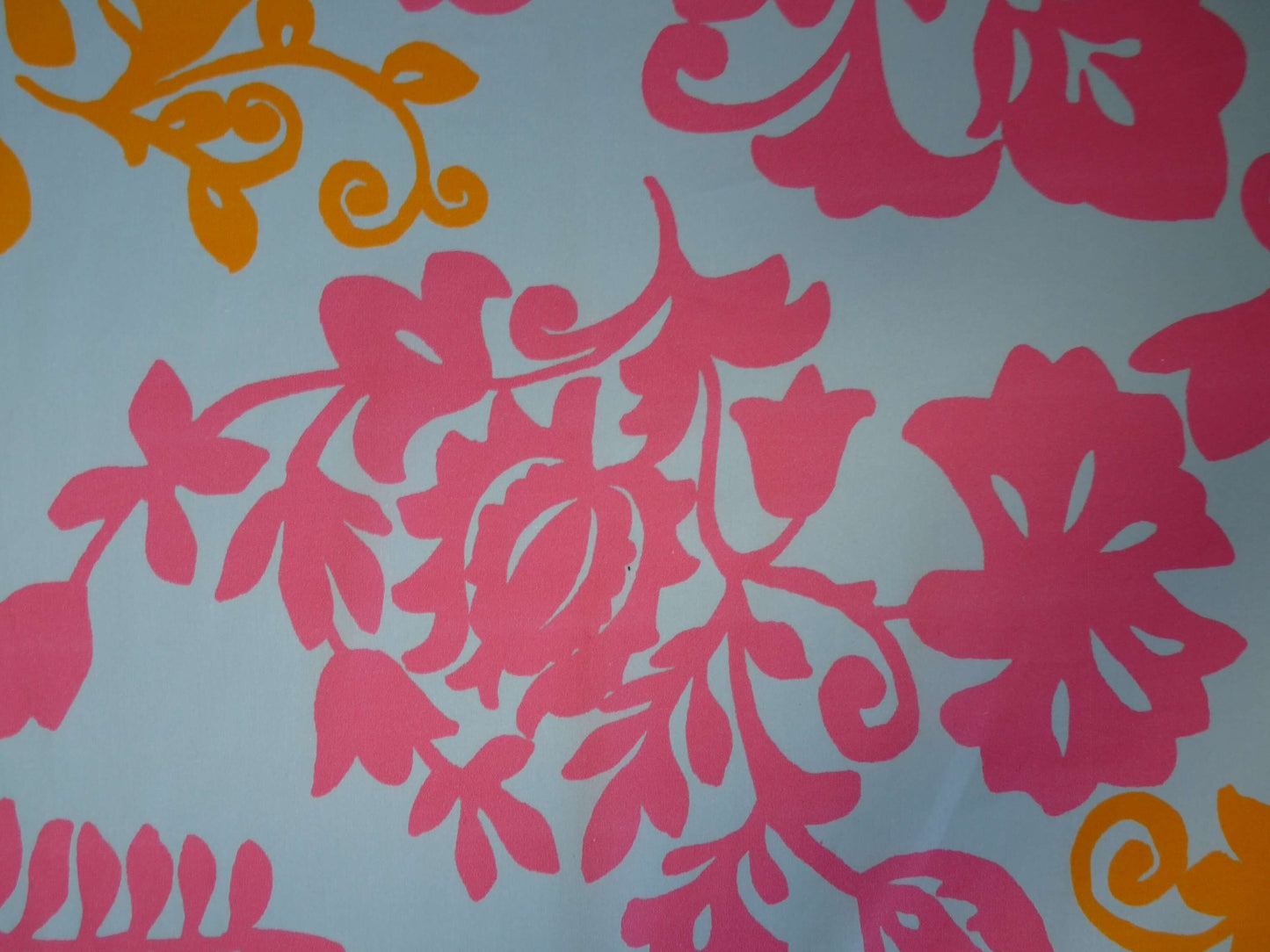 Tissu popeline satin de coton | imprimé fleurs oranges vif et roses fuchsia