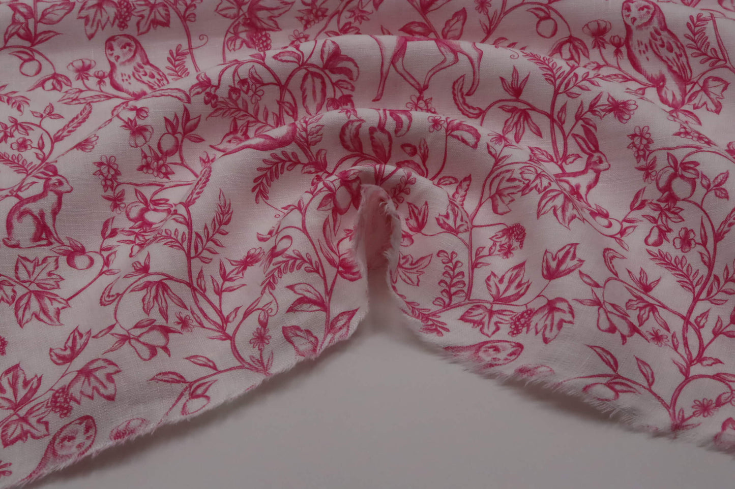 Tissu lin toile de jouy fuchsia imprimé animaux