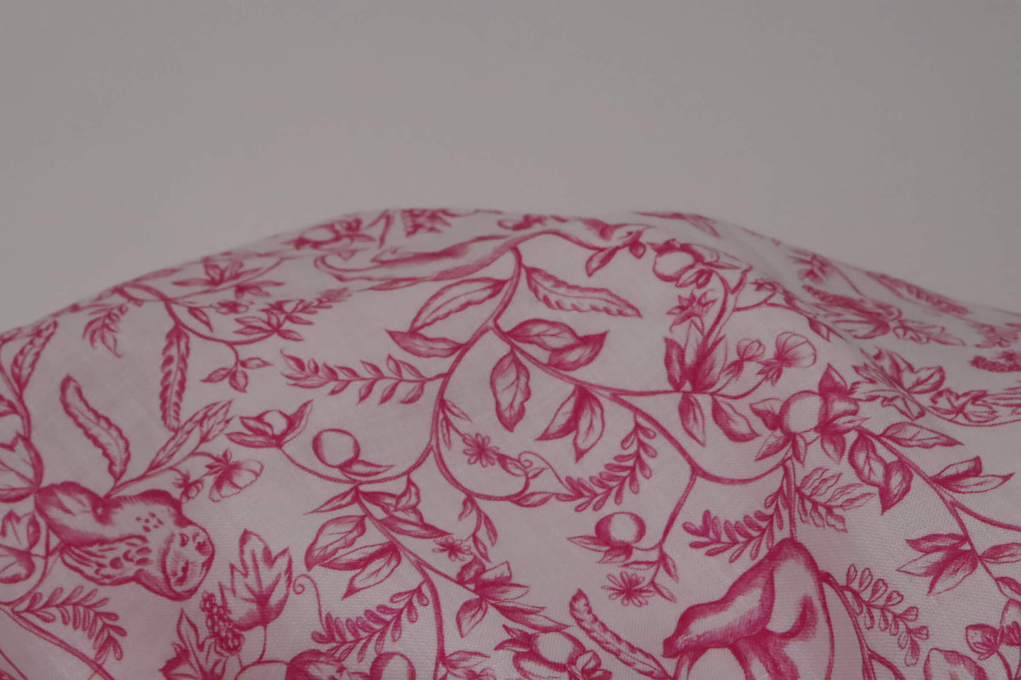 Tissu lin toile de jouy fuchsia imprimé | Forêt de Diane