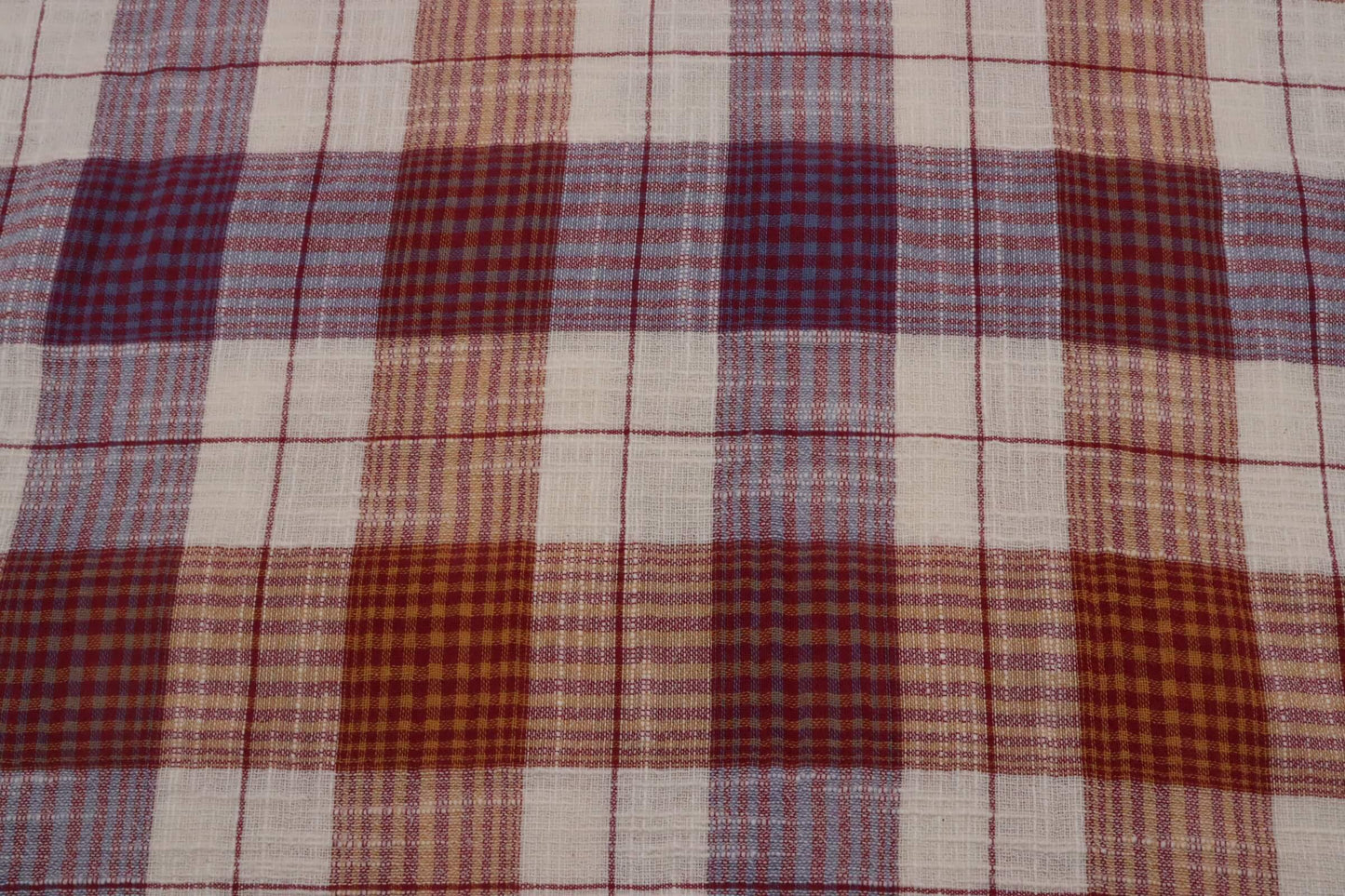 Toile de coton effet tramé – Carreaux tartan en teintes chaudes | Cachou