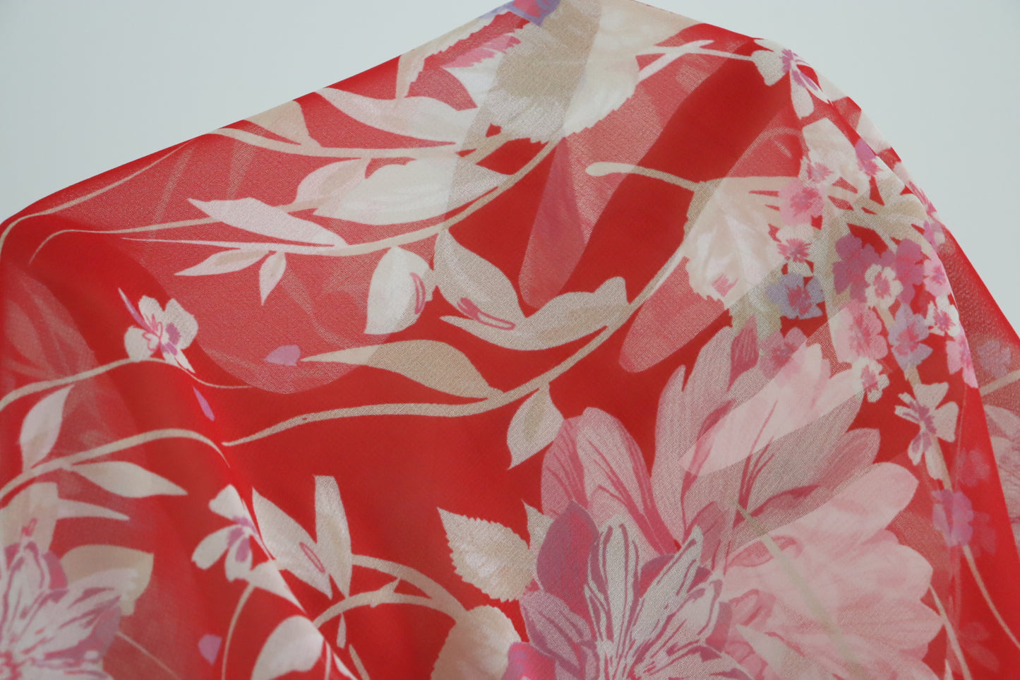 Tissu mousseline de polyester | Imprimé fleurs fond rouge