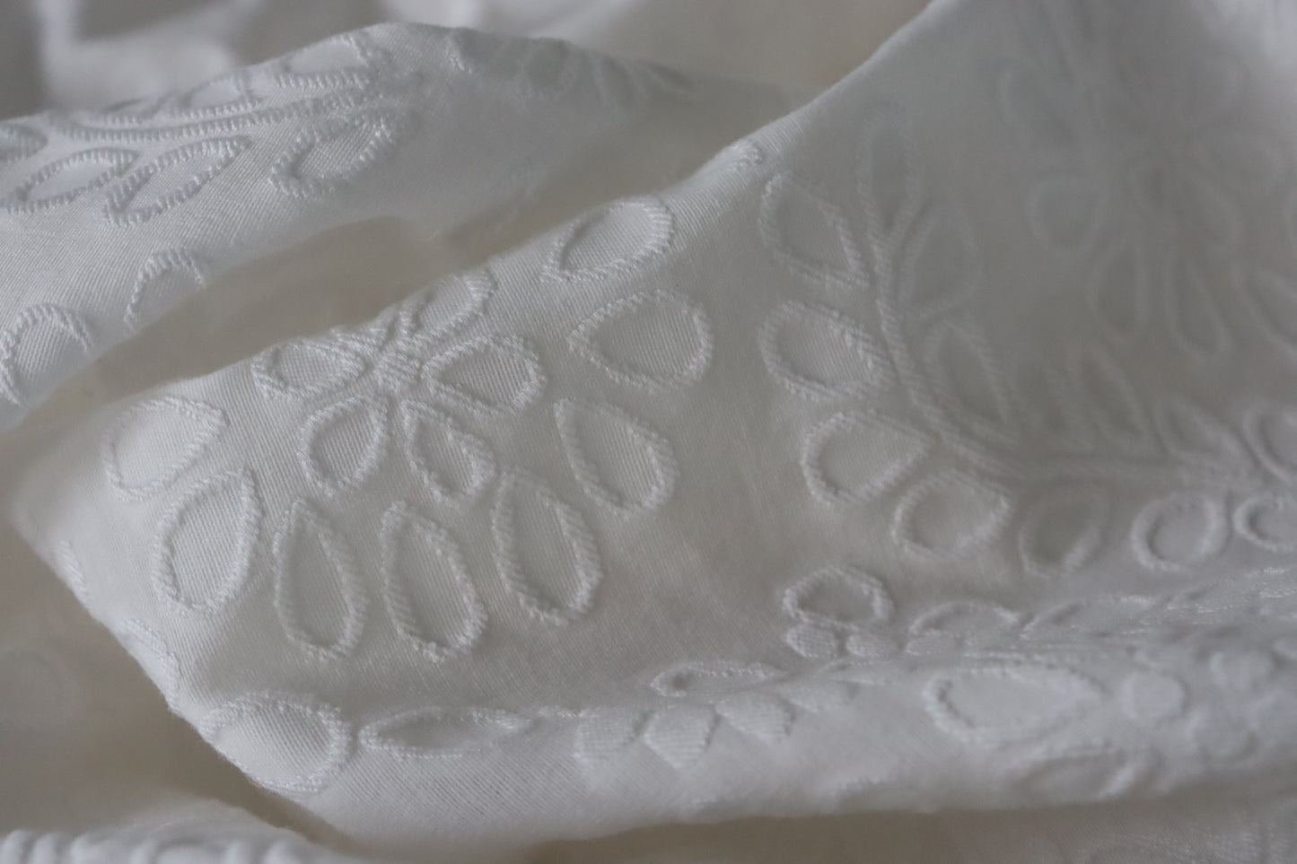 Tissu coton brodé | Blanc