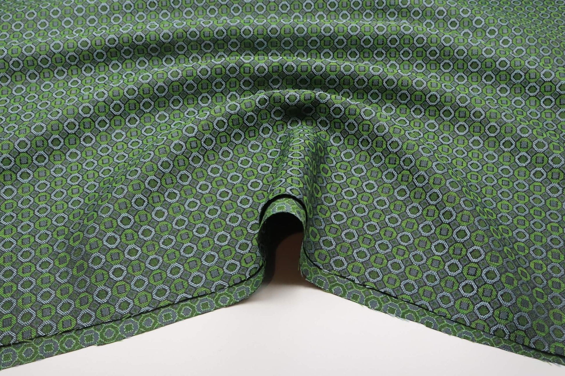 Tissu jacquard vert Cercles argentés