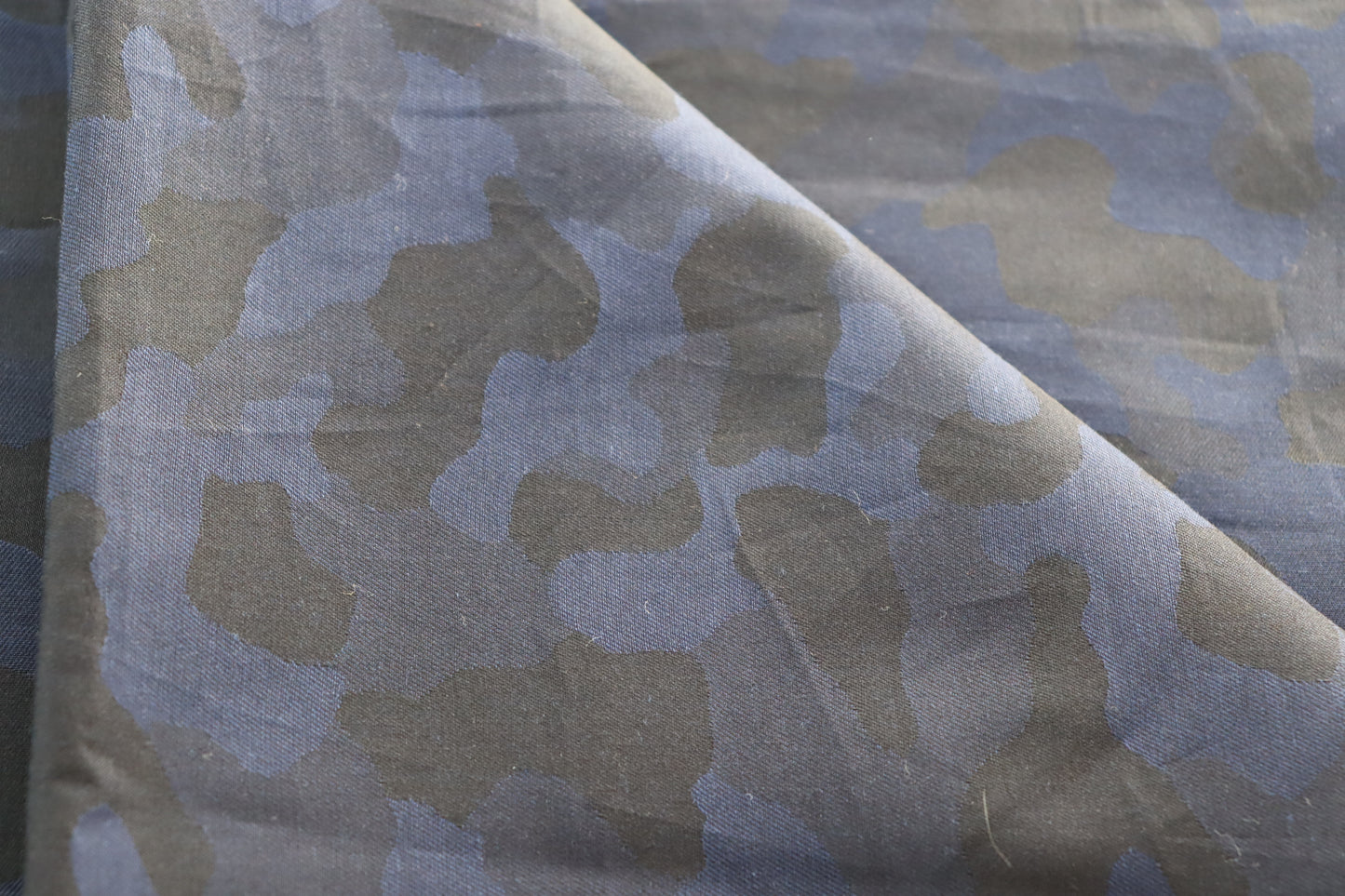 Tissu tissé-teint imprimé camouflage