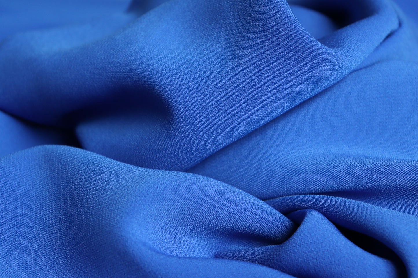 Tissu crêpe bleu royal Neptune