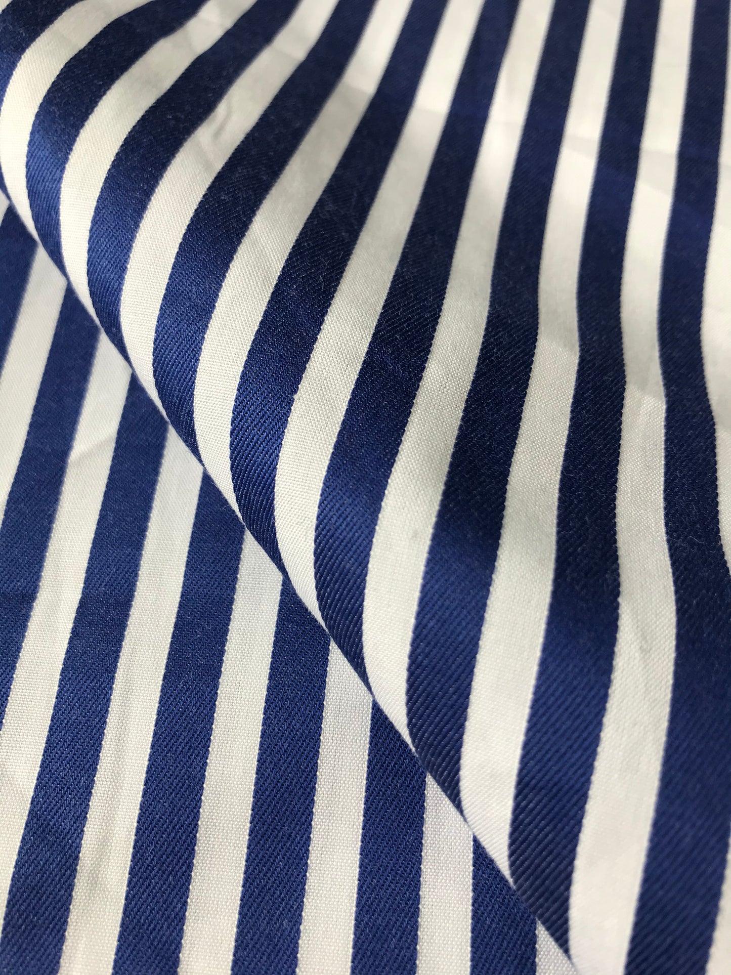 Tissu coton tissé teint - blanc et bleu foncé