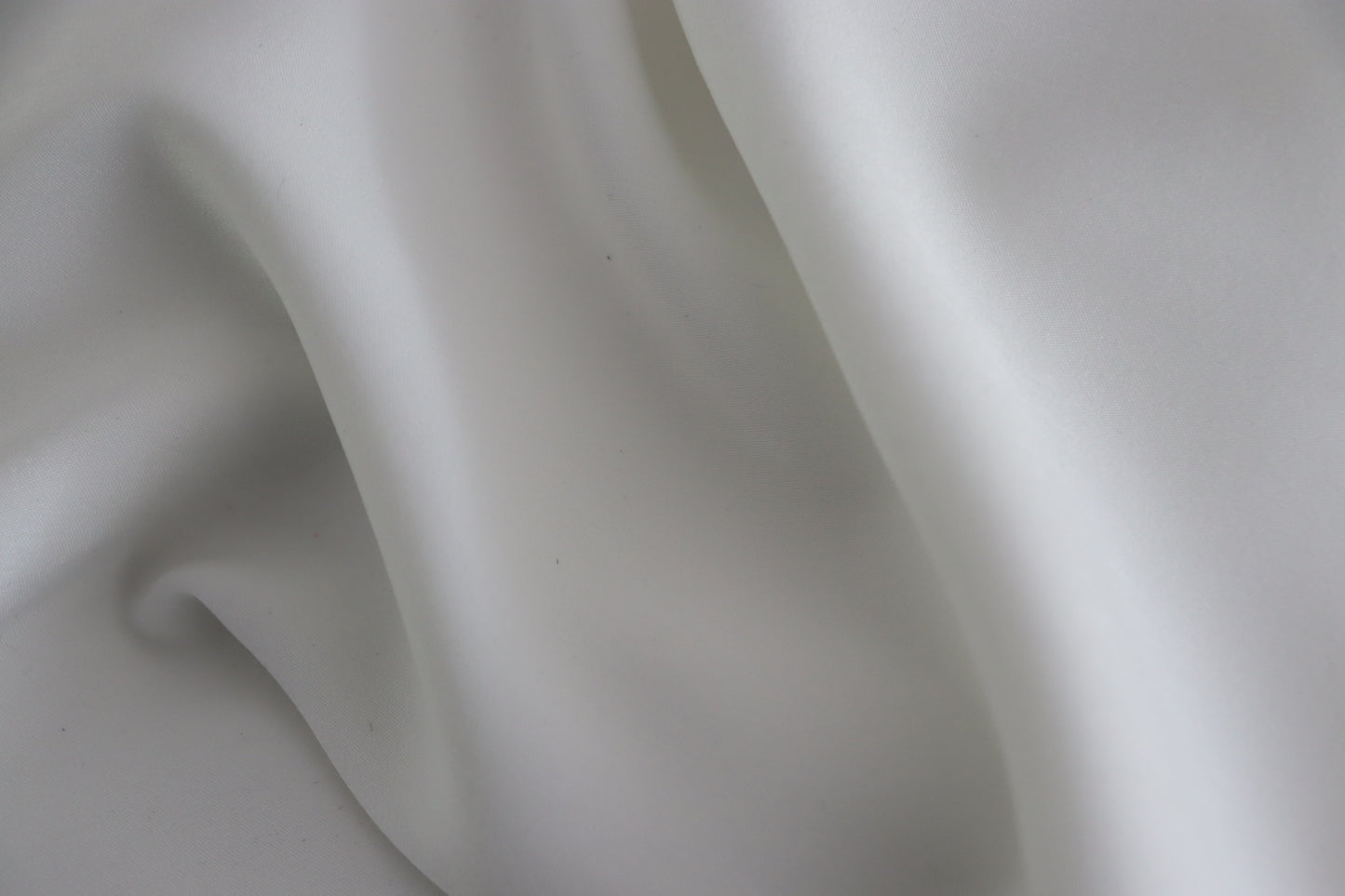 Tissu crêpe de soie - blanc