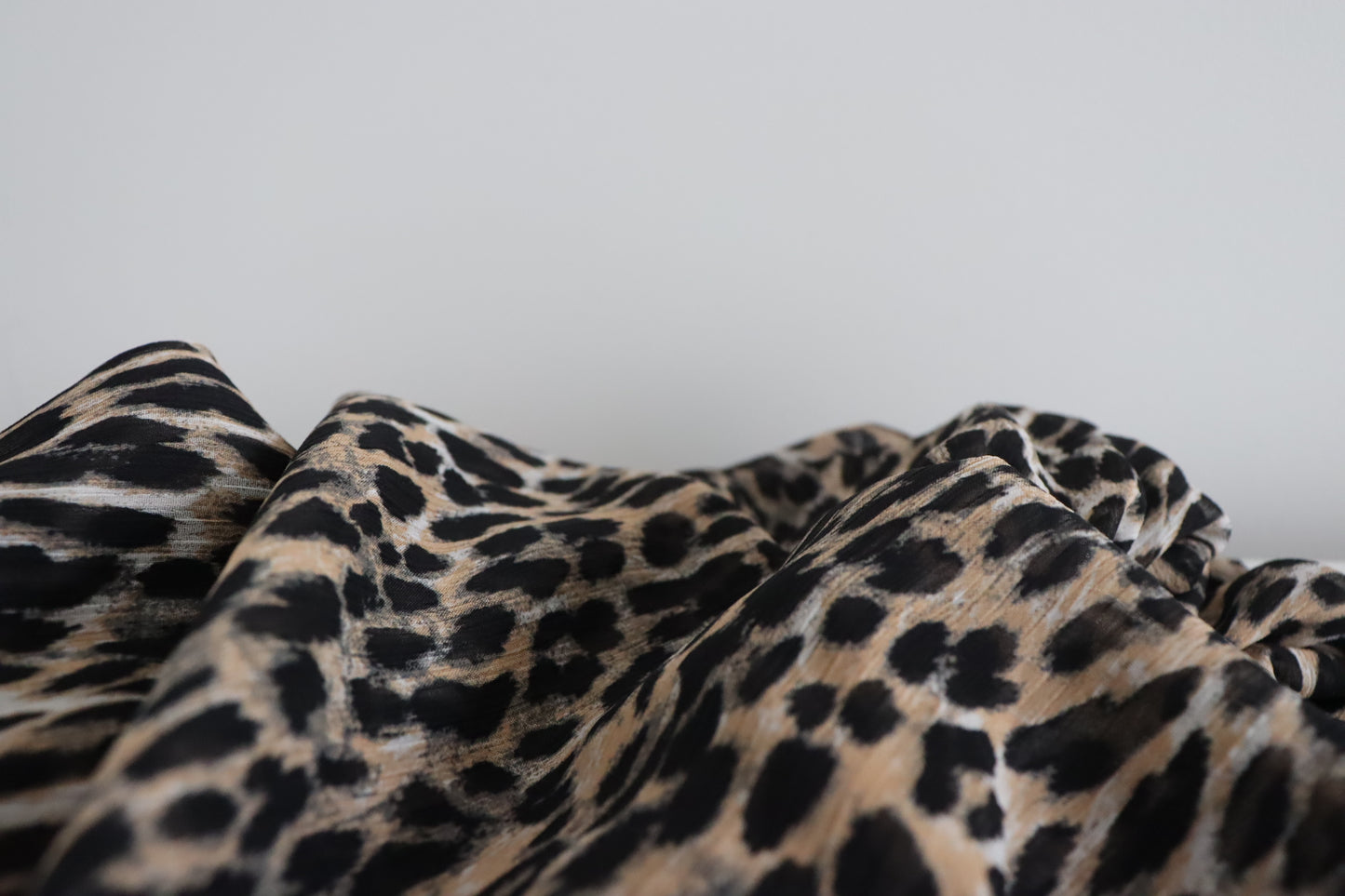 Tissu voile de crêpe imprimé léopard | Caterina
