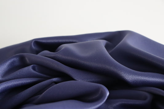 Tissu crêpe de satin | Bleu violet