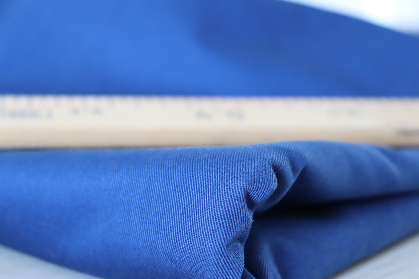 Tissu sergé de coton | Rouge ou bleu