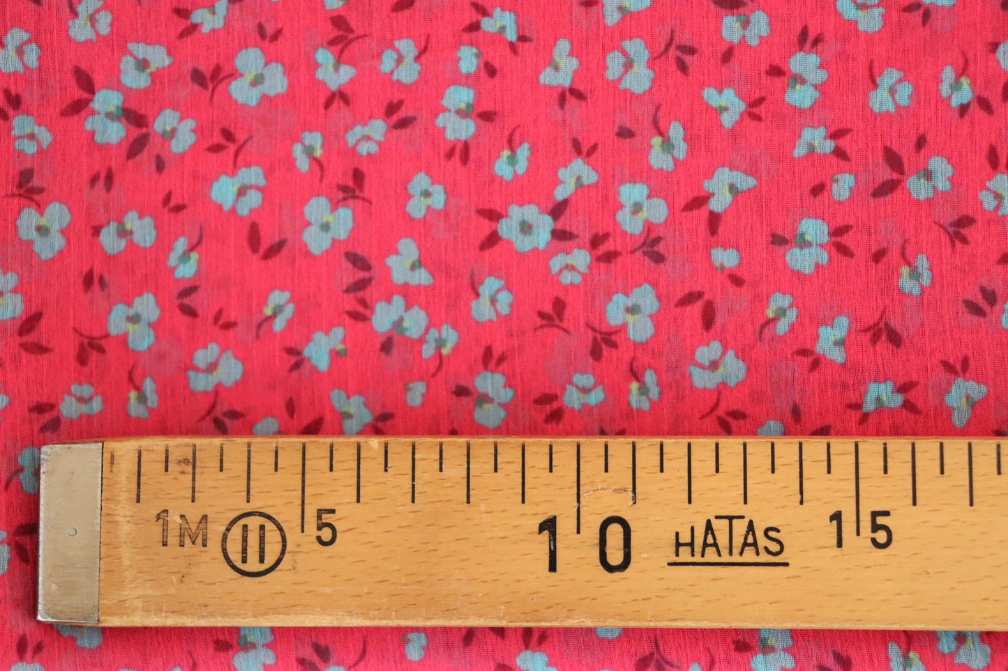 Tissu mousseline | Imprimé rose fleurs bleues